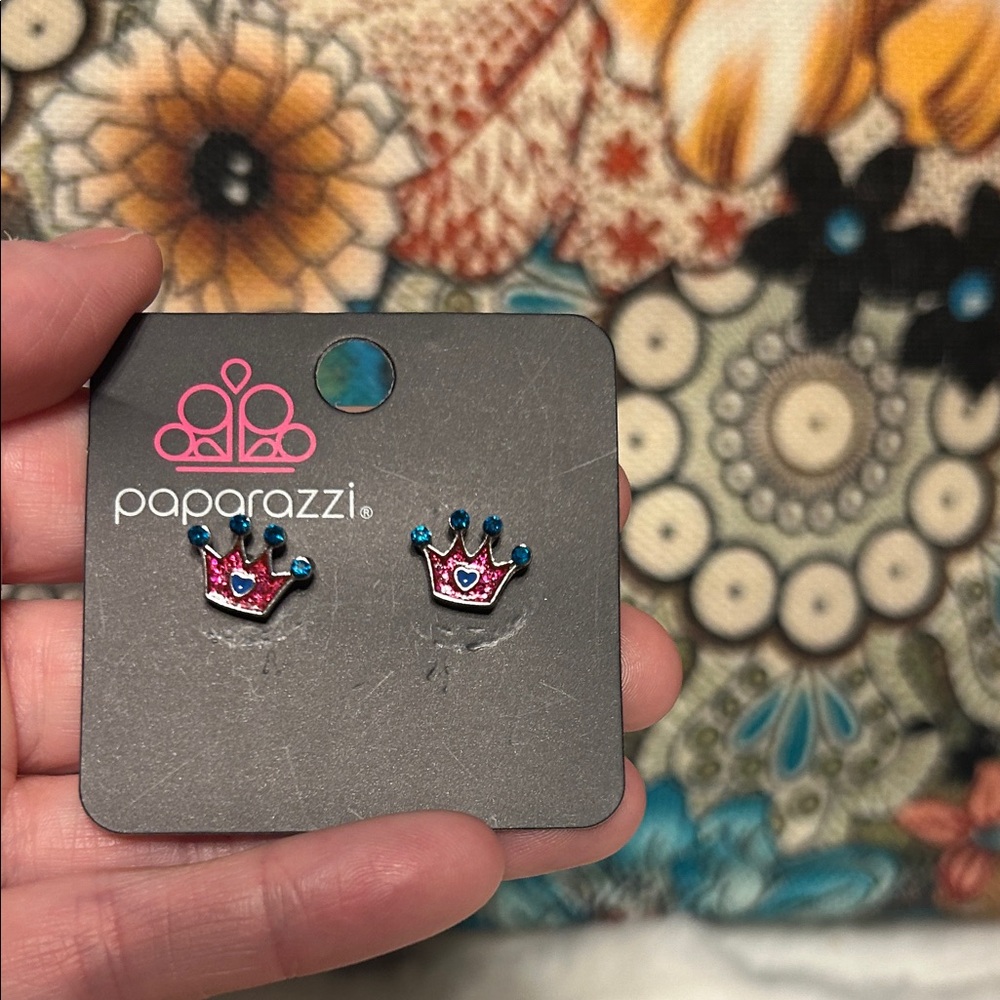 Pink Pom Pom Keychain with Paparazzi Crown Earrings - Picture 3 of 3